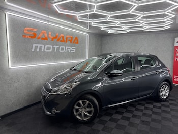 Used Peugeot 208 2015 for sale - 79395900: Photo