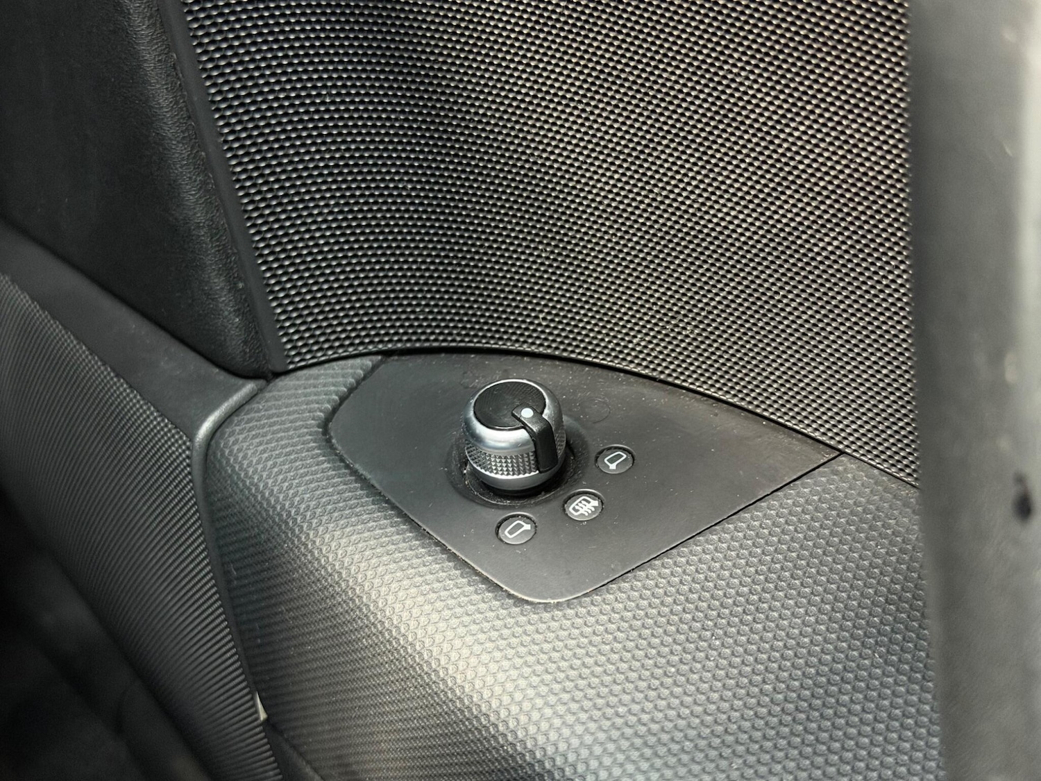 Used Audi TT 2014 for sale - 77523934: Photo 32