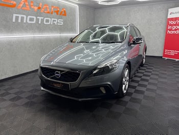 Used Volvo V40 Cross Country 2015 for sale - 79645953: Photo