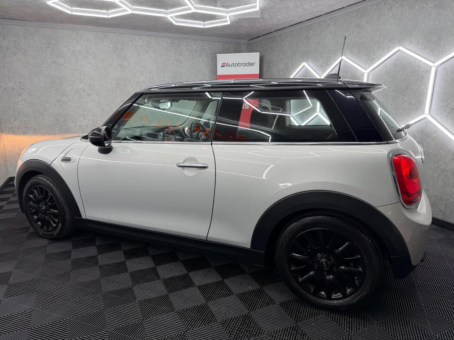 Used MINI Hatch 2015 for sale - 78157430: Photo 18
