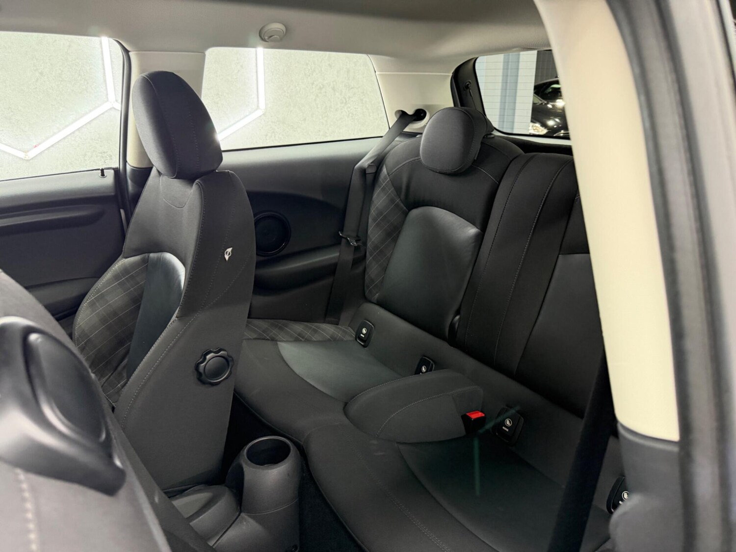 Used MINI Hatch 2015 for sale - 78157430: Photo 26