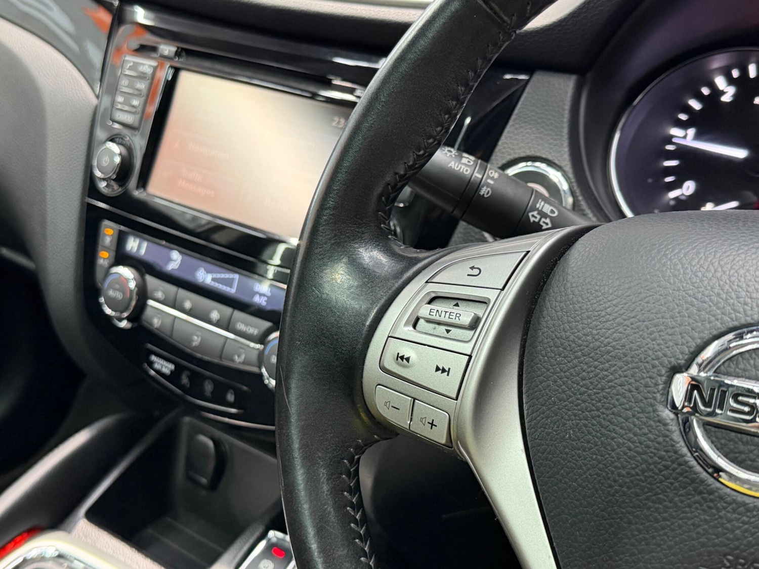 Used Nissan Qashqai for sale - 77784756: Photo 35