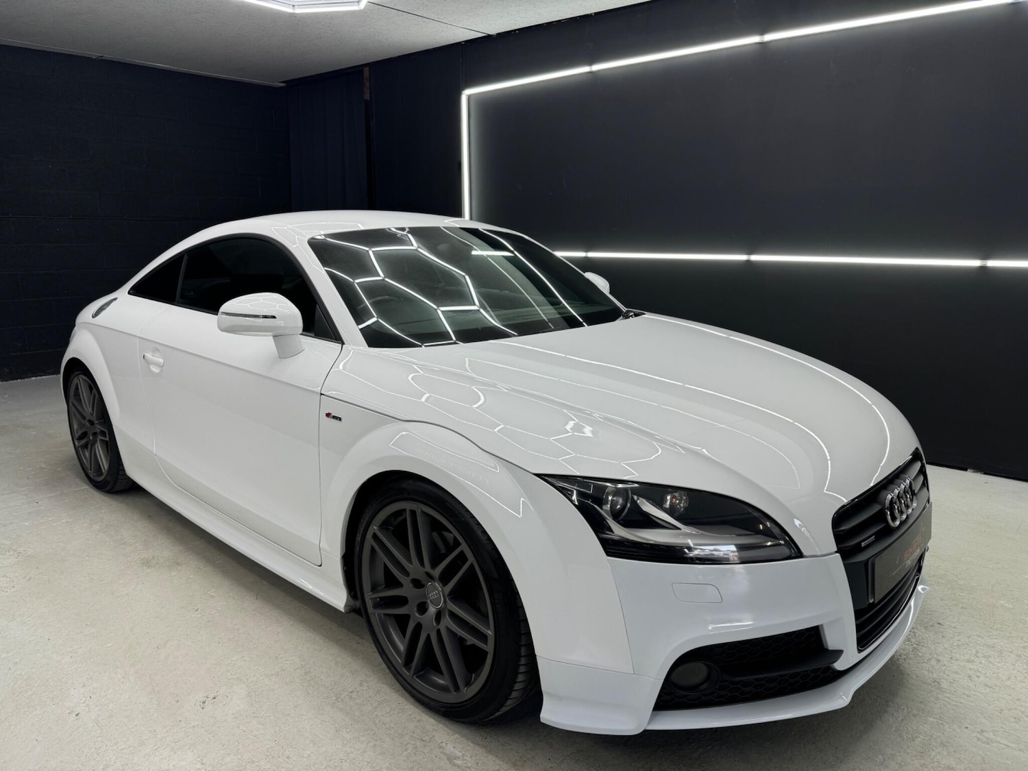 Used Audi TT 2012 for sale - 76862568: Photo 4