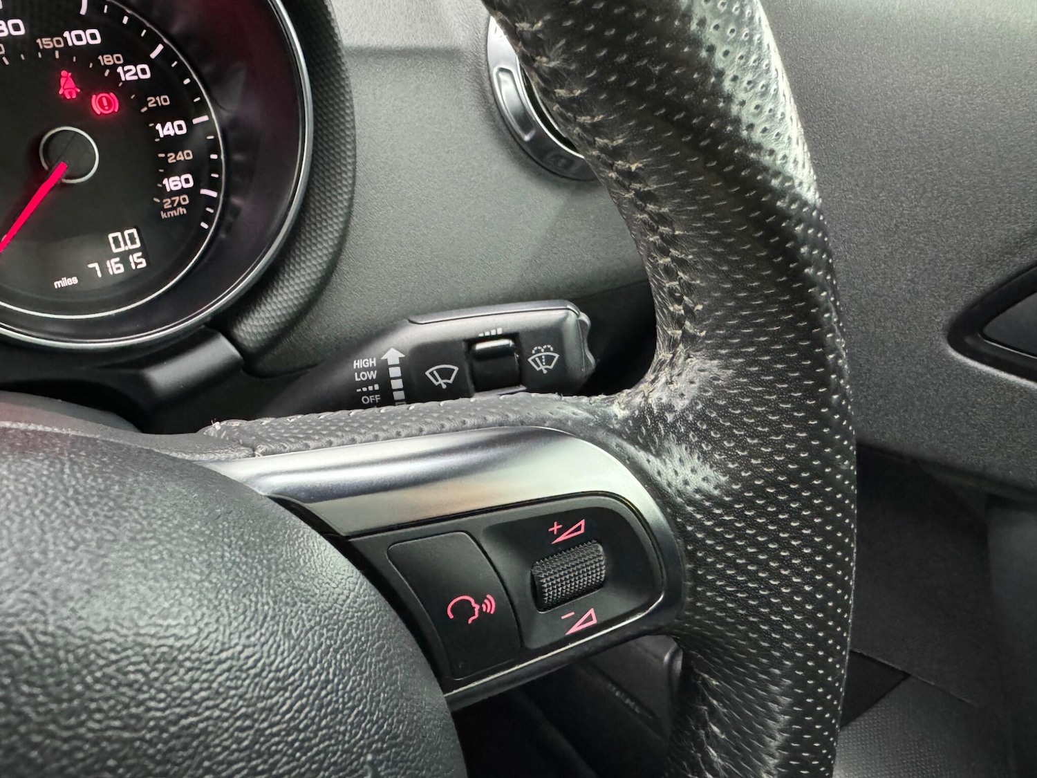 Used Audi TT 2012 for sale - 76862568: Photo 45