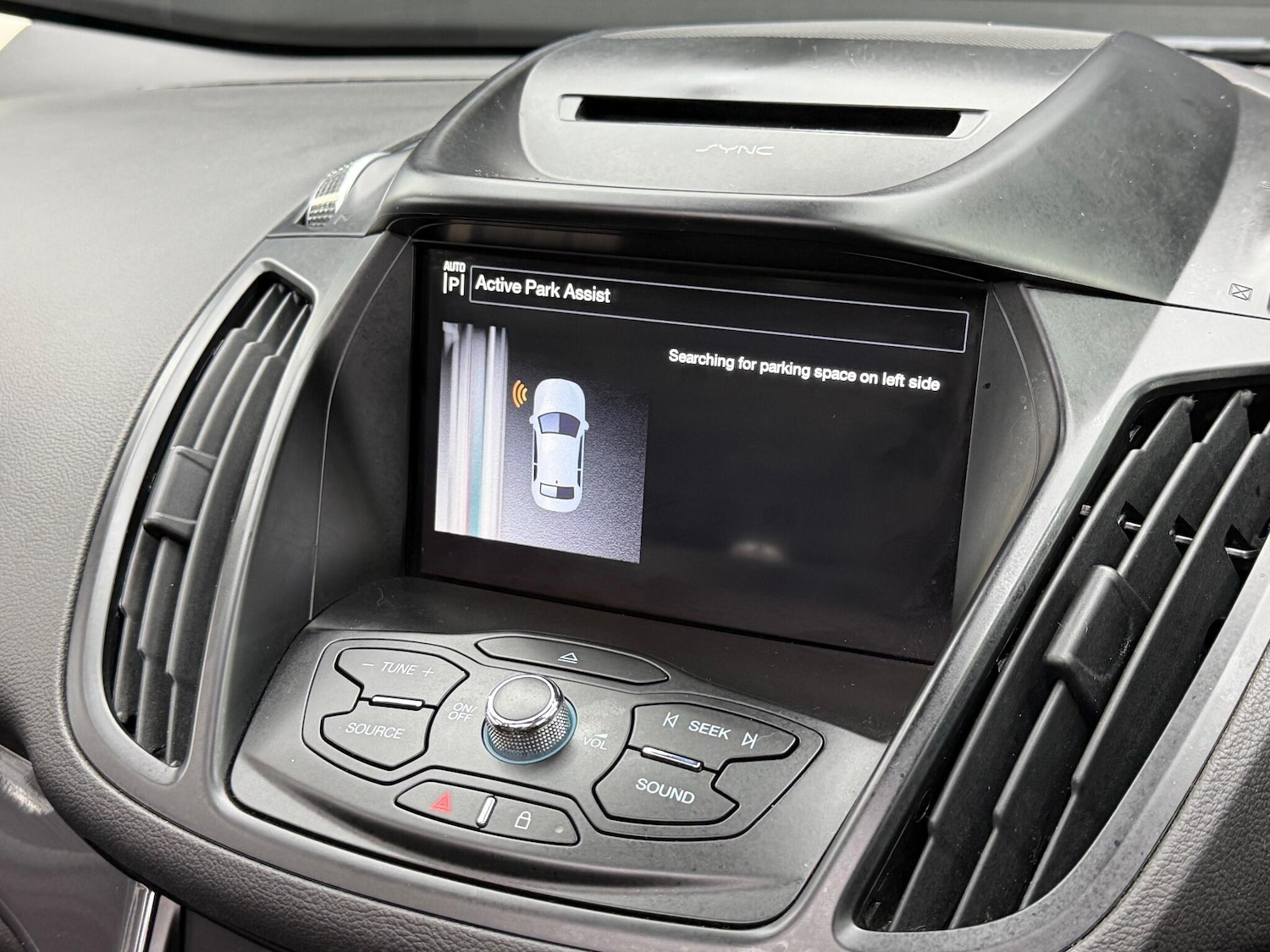 Used Ford Kuga 2016 for sale - 77015415: Photo 31