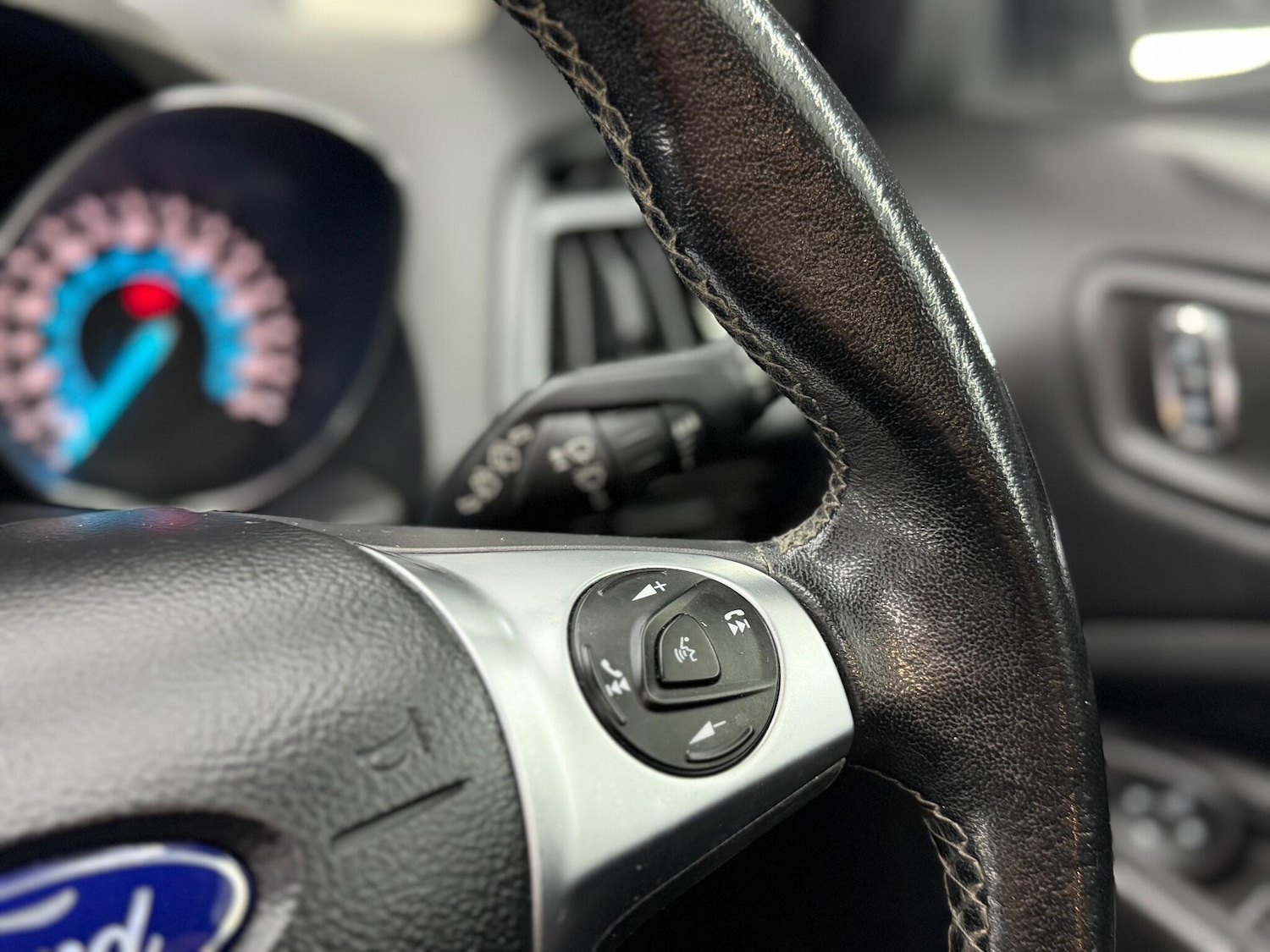 Used Ford Kuga 2016 for sale - 77015415: Photo 38