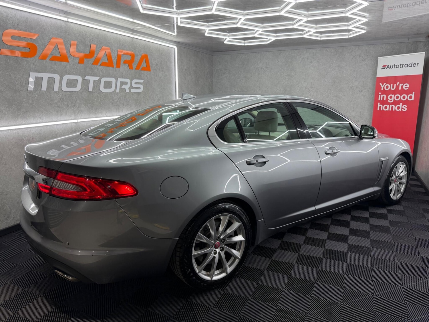 Used Jaguar XF 2014 for sale - 77982603: Photo 14