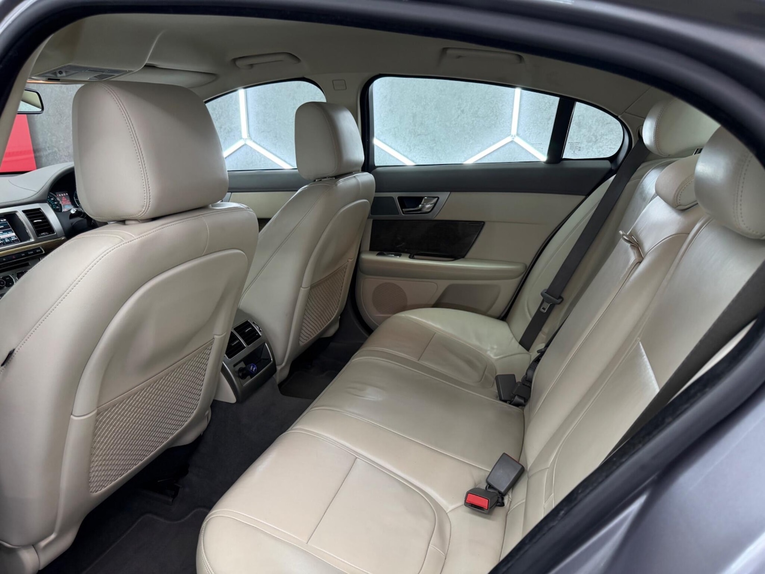 Used Jaguar XF 2014 for sale - 77982603: Photo 26