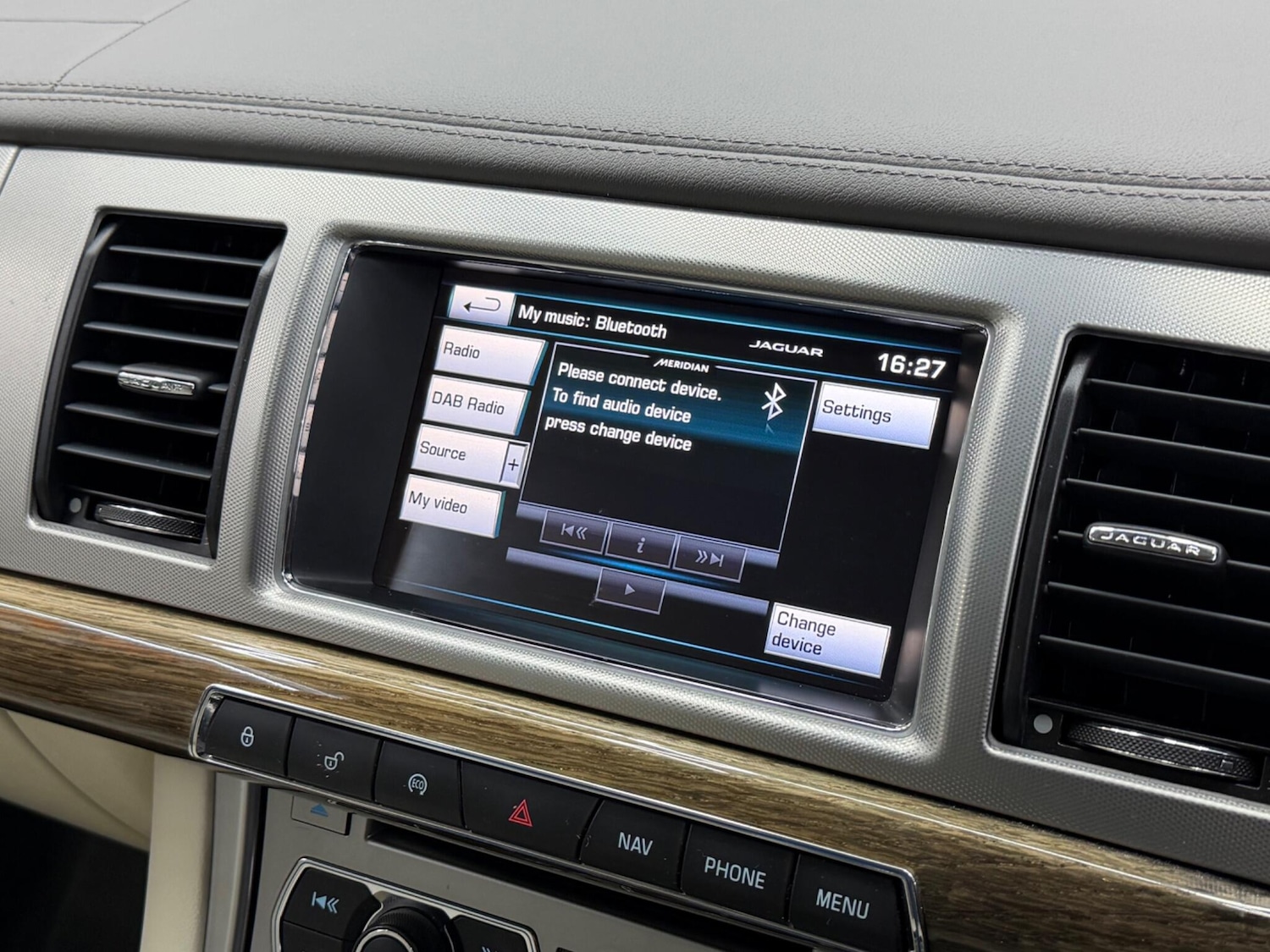 Used Jaguar XF 2014 for sale - 77982603: Photo 37