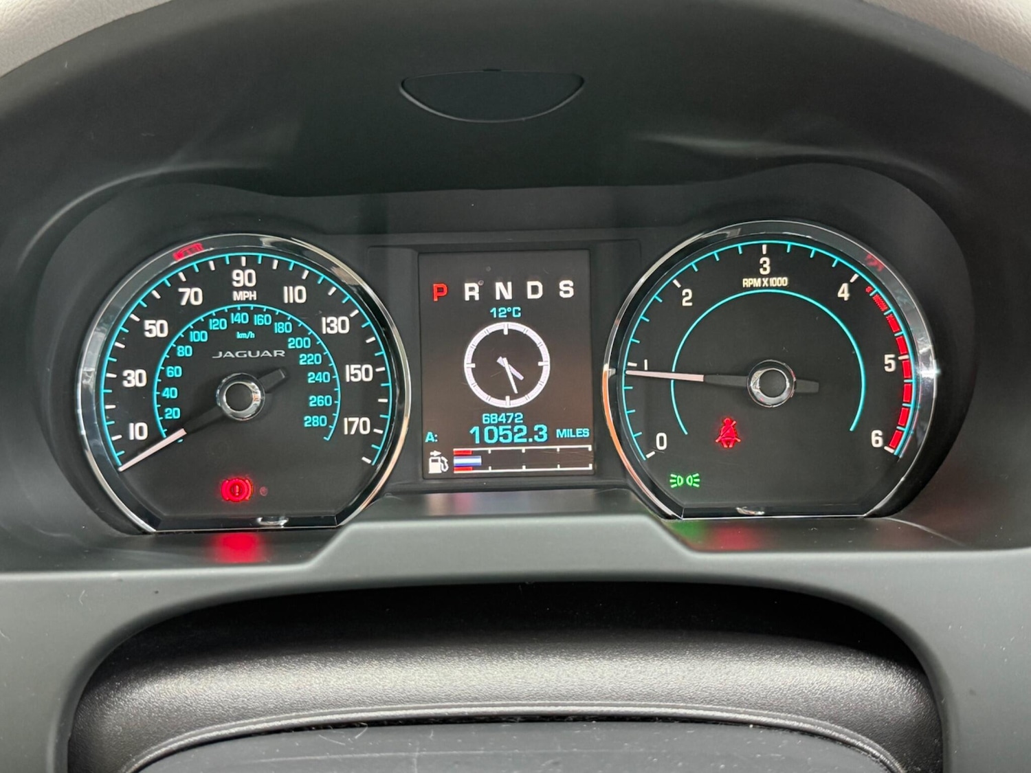 Used Jaguar XF 2014 for sale - 77982603: Photo 41