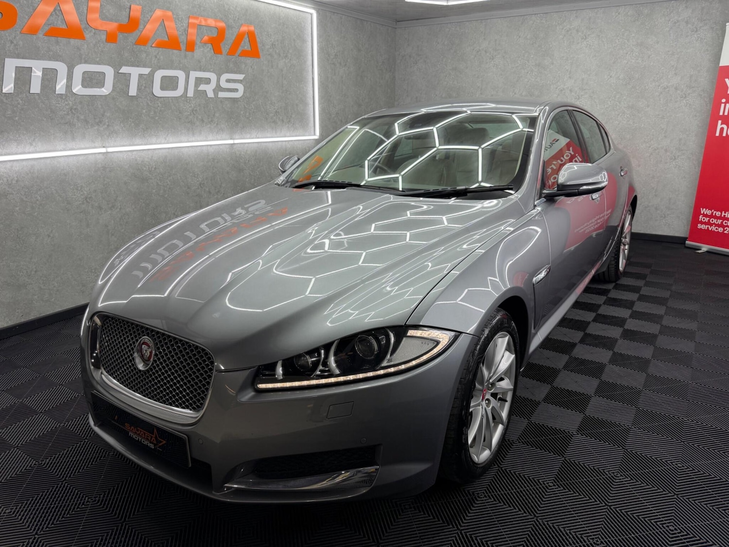 Used Jaguar XF 2014 for sale - 77982603: Photo 6