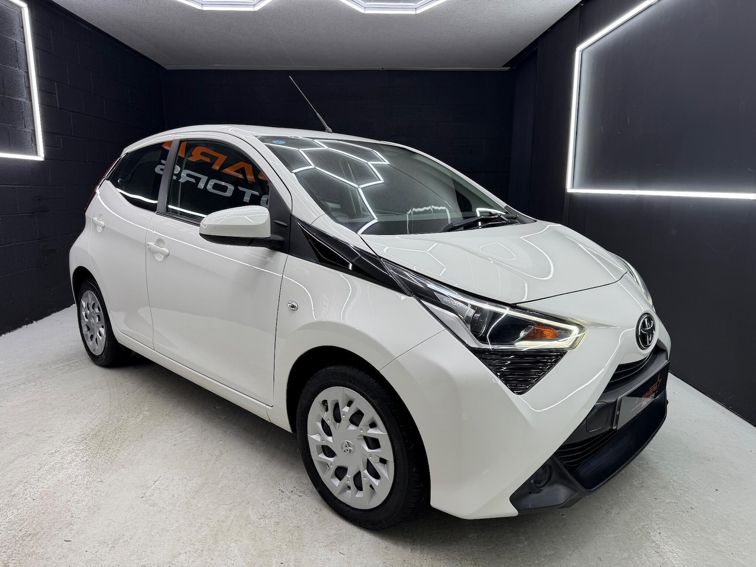 Used Toyota AYGO 2018 for sale - 76887305: Photo 10