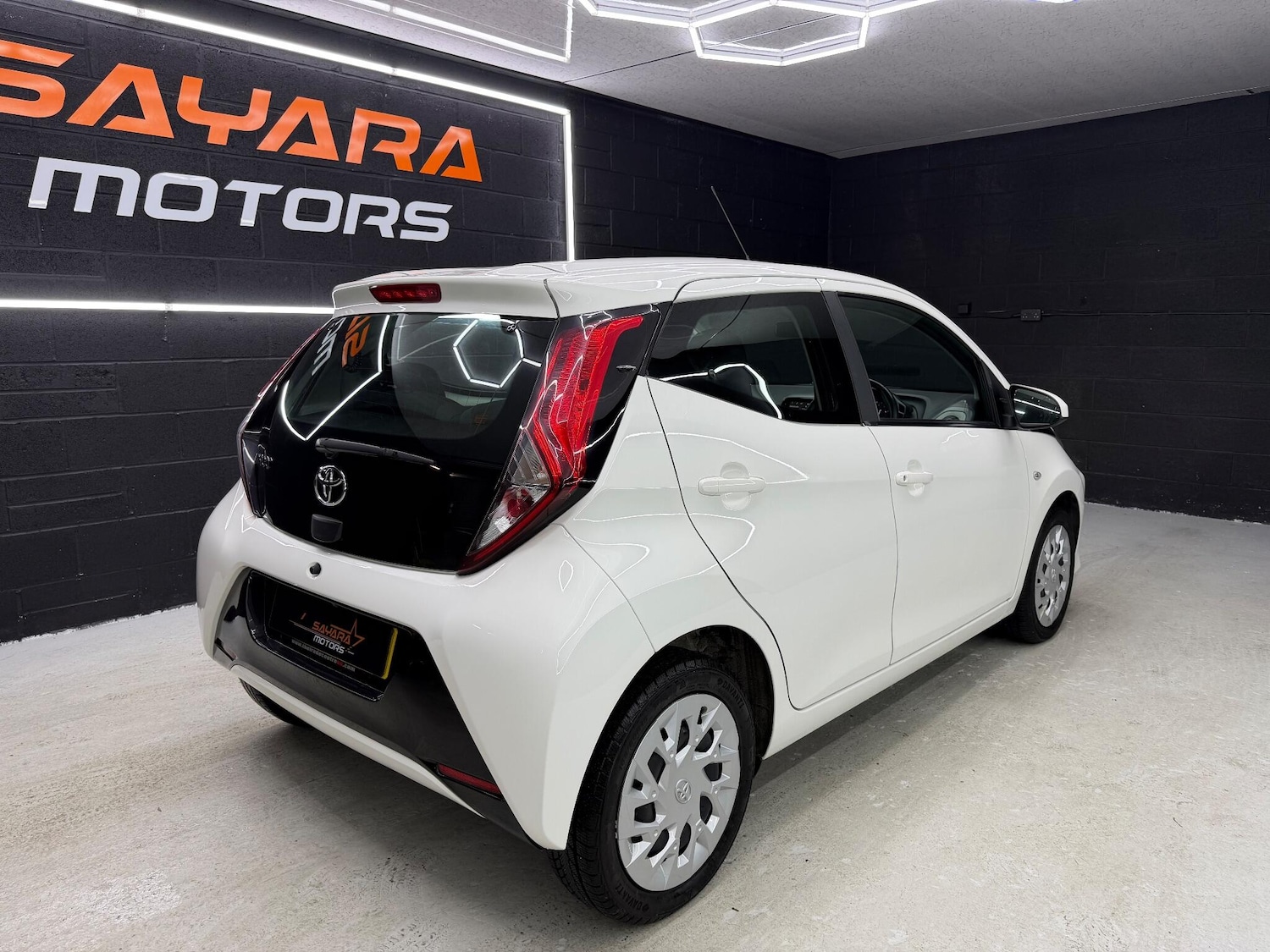 Used Toyota AYGO 2018 for sale - 76887305: Photo 12