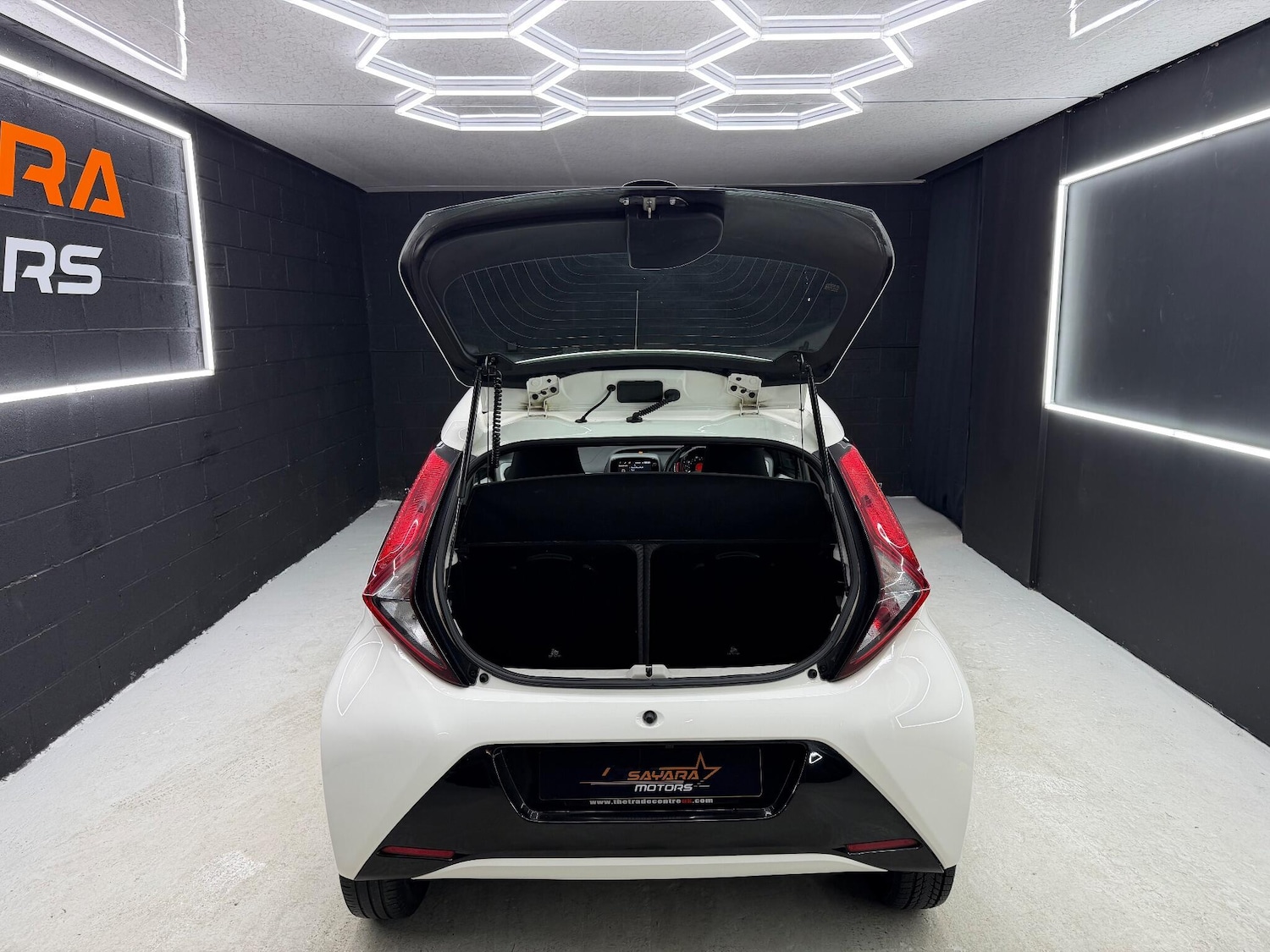 Used Toyota AYGO 2018 for sale - 76887305: Photo 20