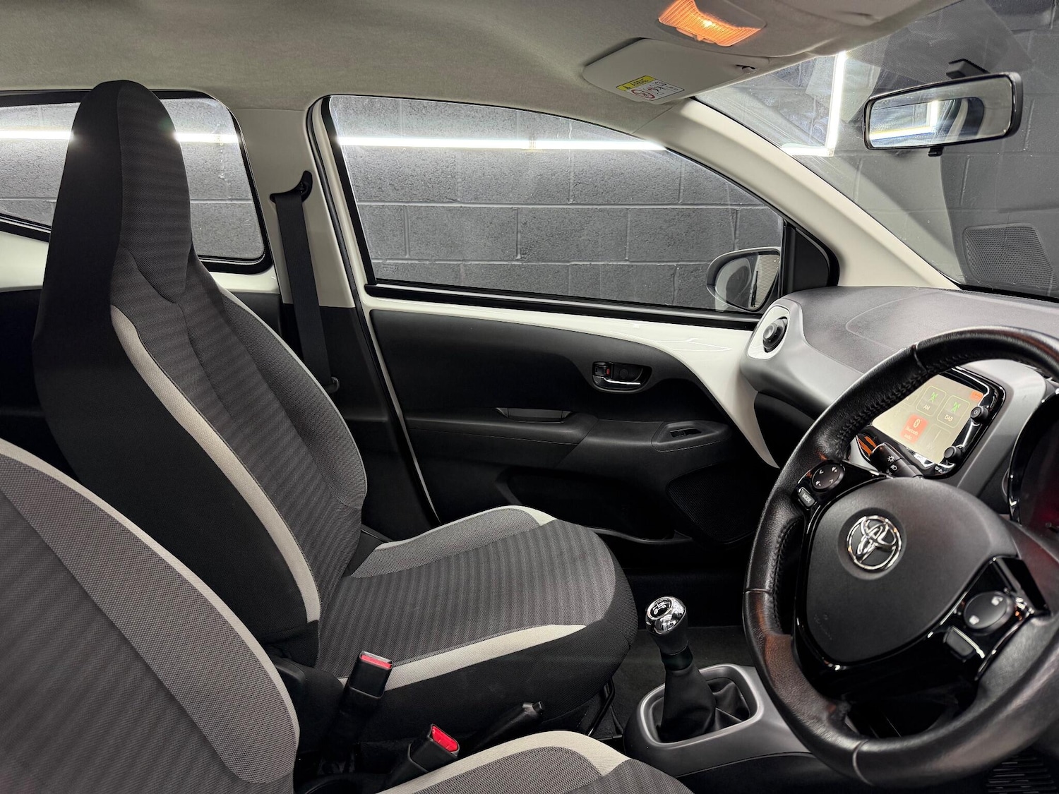 Used Toyota AYGO 2018 for sale - 76887305: Photo 22