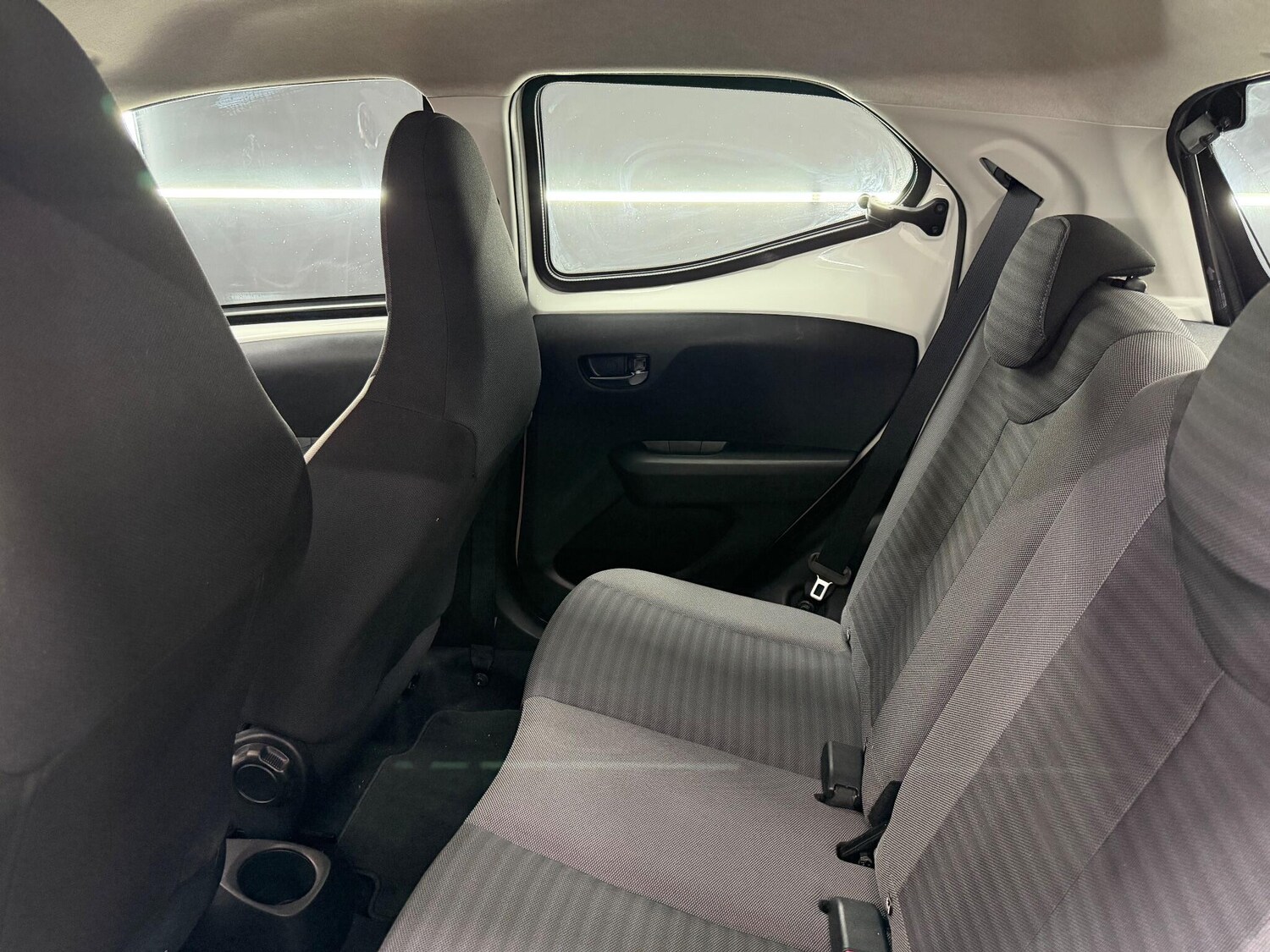 Used Toyota AYGO 2018 for sale - 76887305: Photo 27