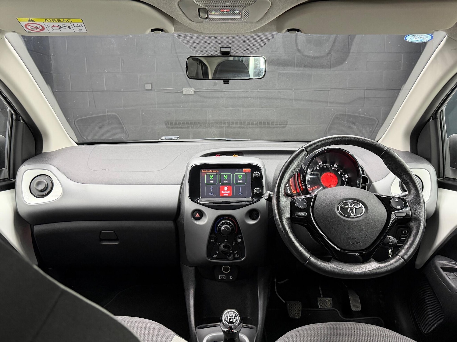 Used Toyota AYGO 2018 for sale - 76887305: Photo 41