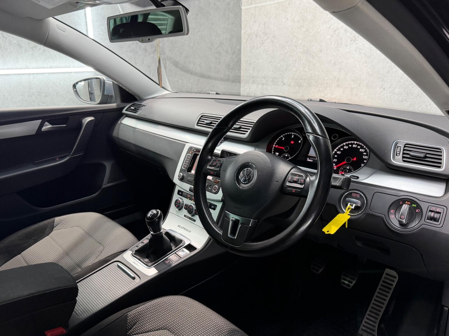 Used Volkswagen Passat 2013 for sale - 77400747: Photo 17