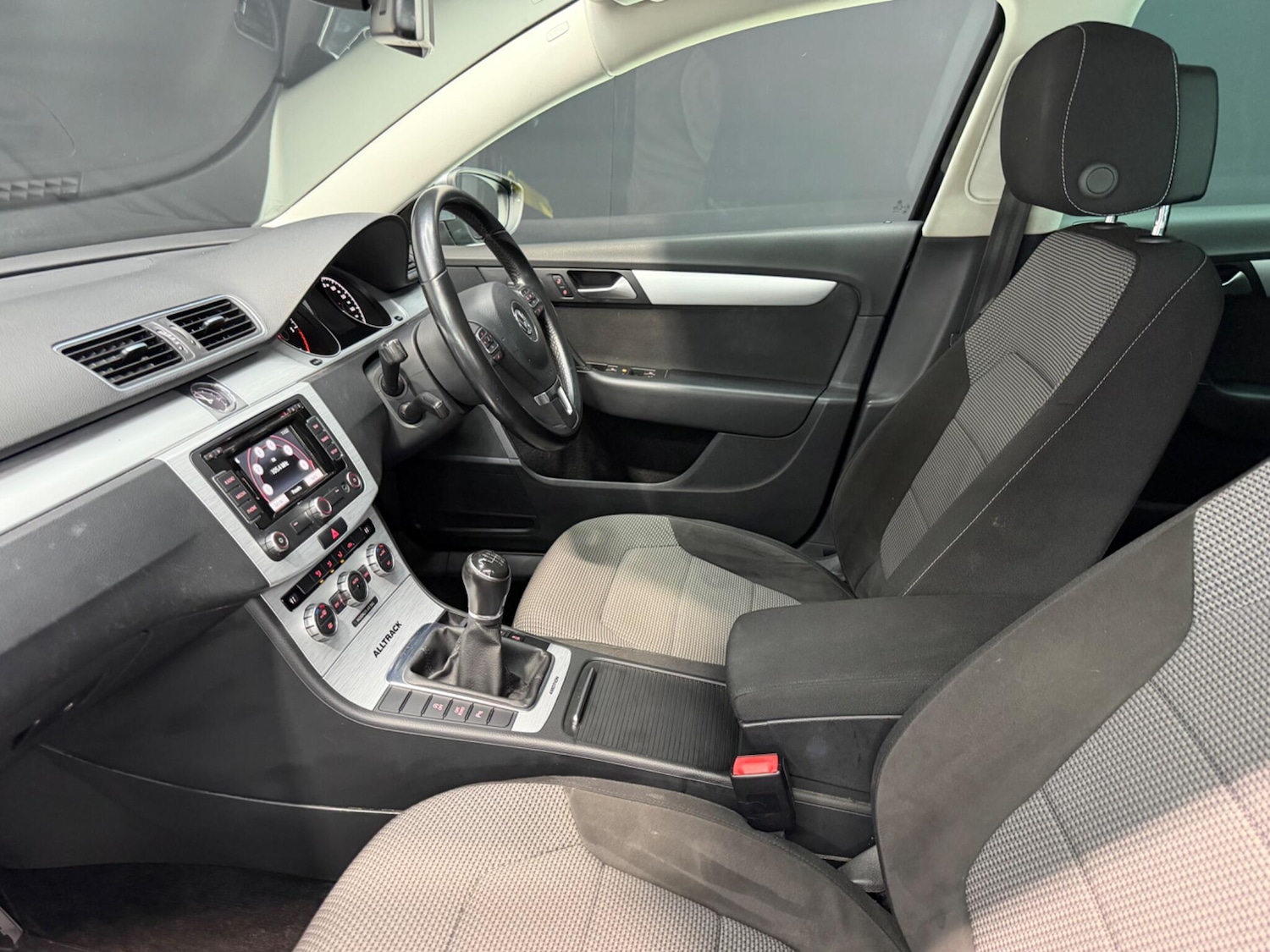 Used Volkswagen Passat 2013 for sale - 77400747: Photo 20