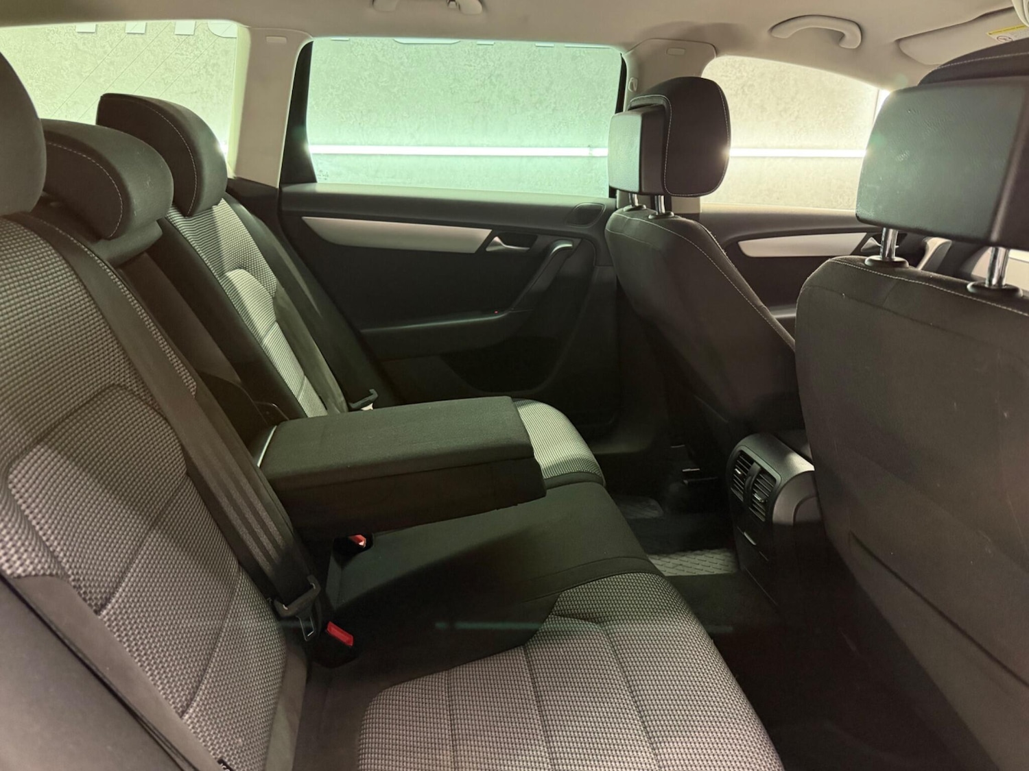 Used Volkswagen Passat 2013 for sale - 77400747: Photo 23