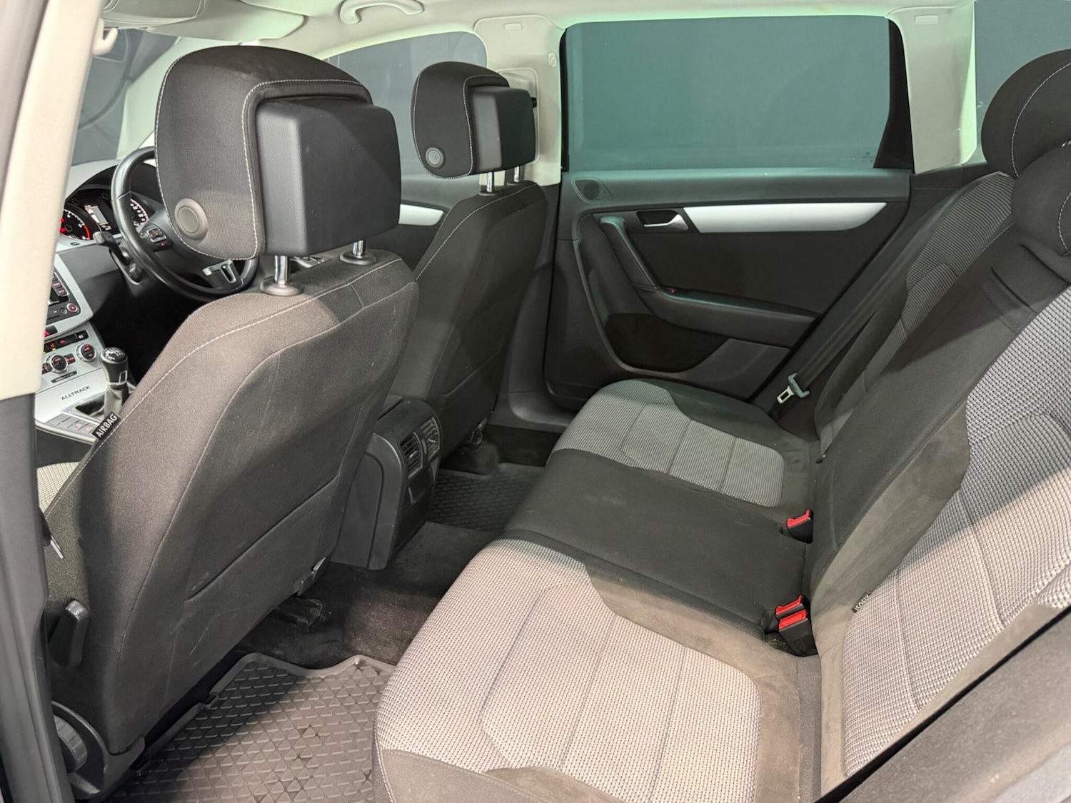 Used Volkswagen Passat 2013 for sale - 77400747: Photo 25