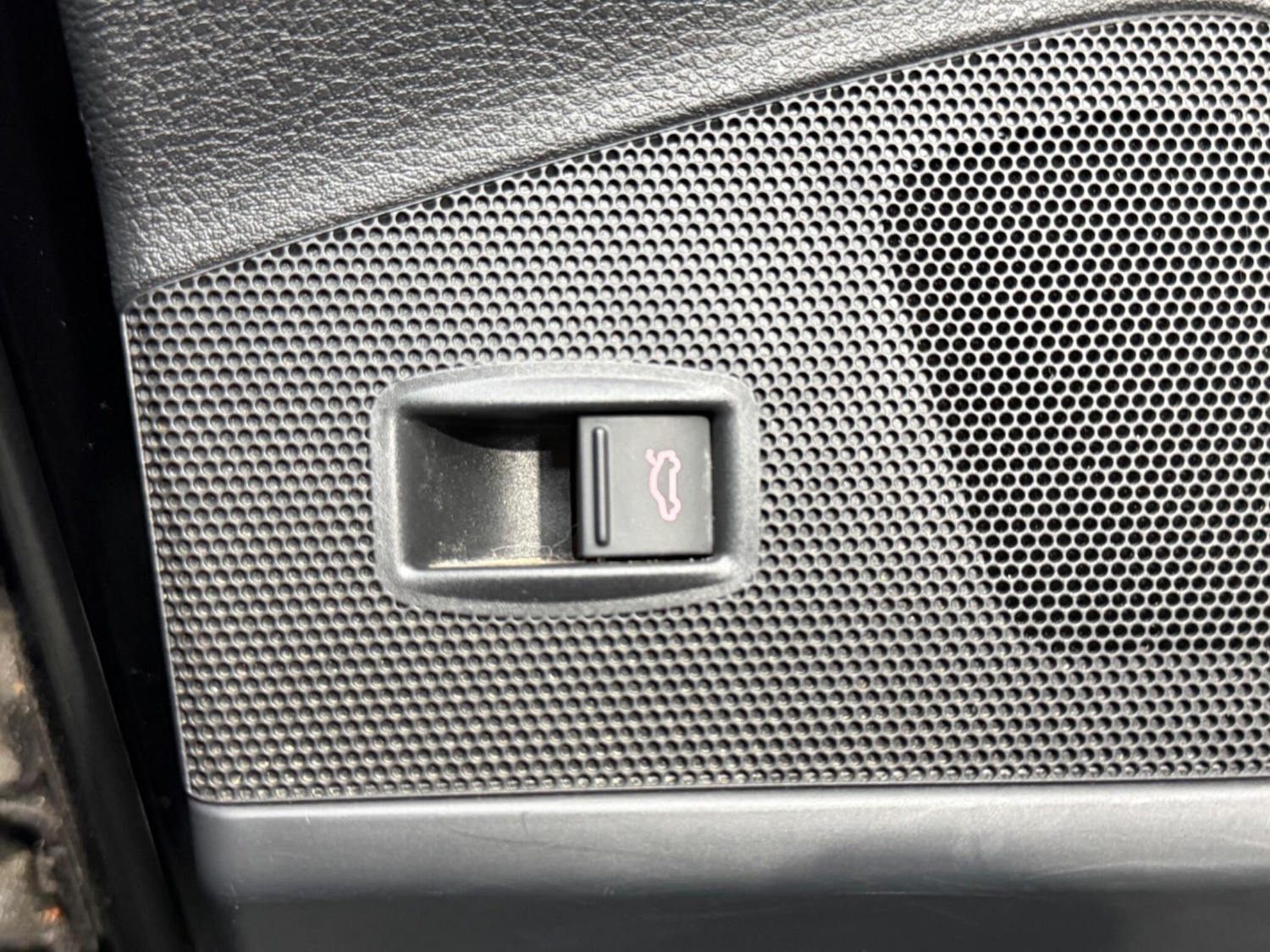 Used Volkswagen Passat 2013 for sale - 77400747: Photo 29