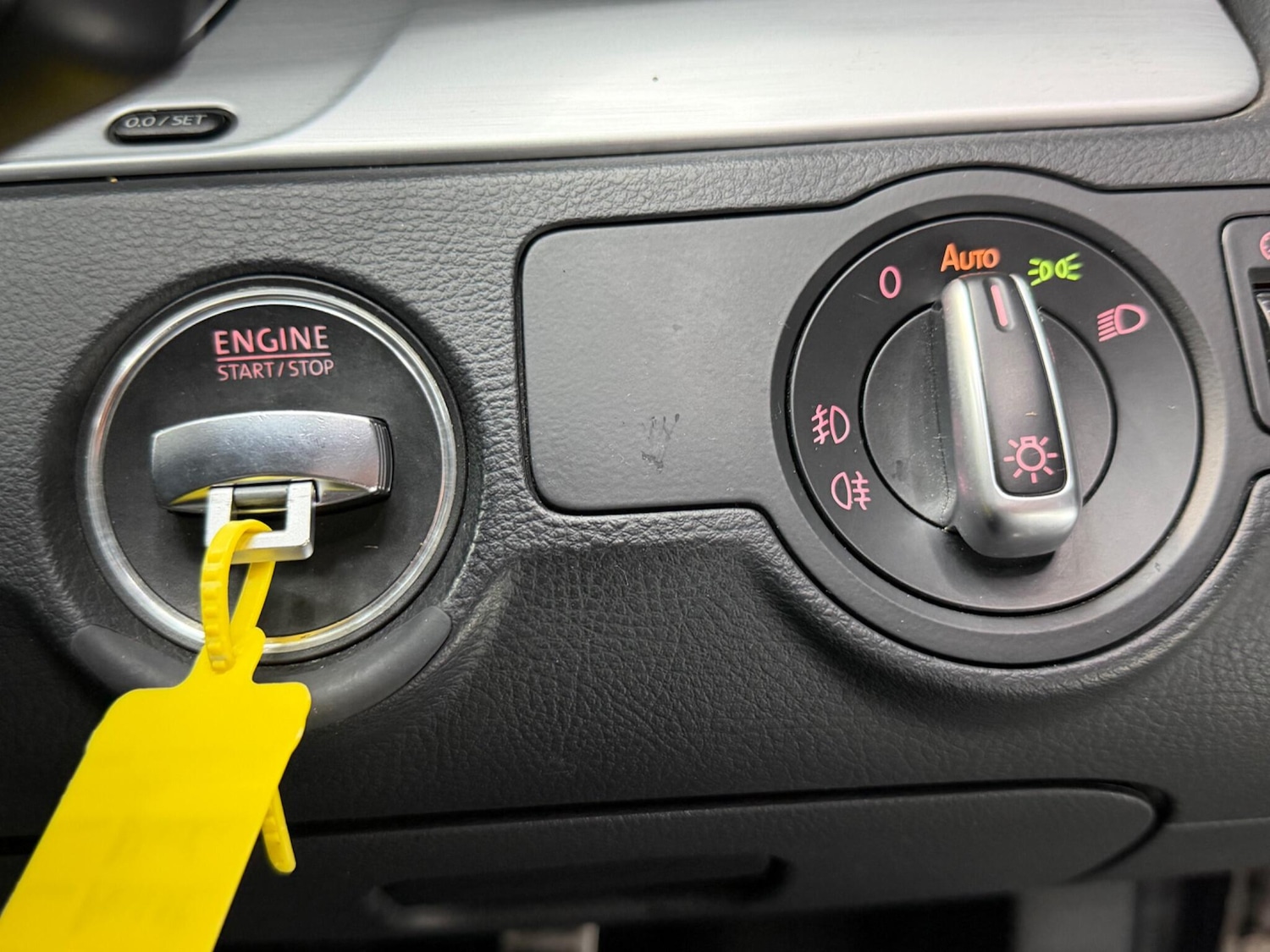 Used Volkswagen Passat 2013 for sale - 77400747: Photo 30