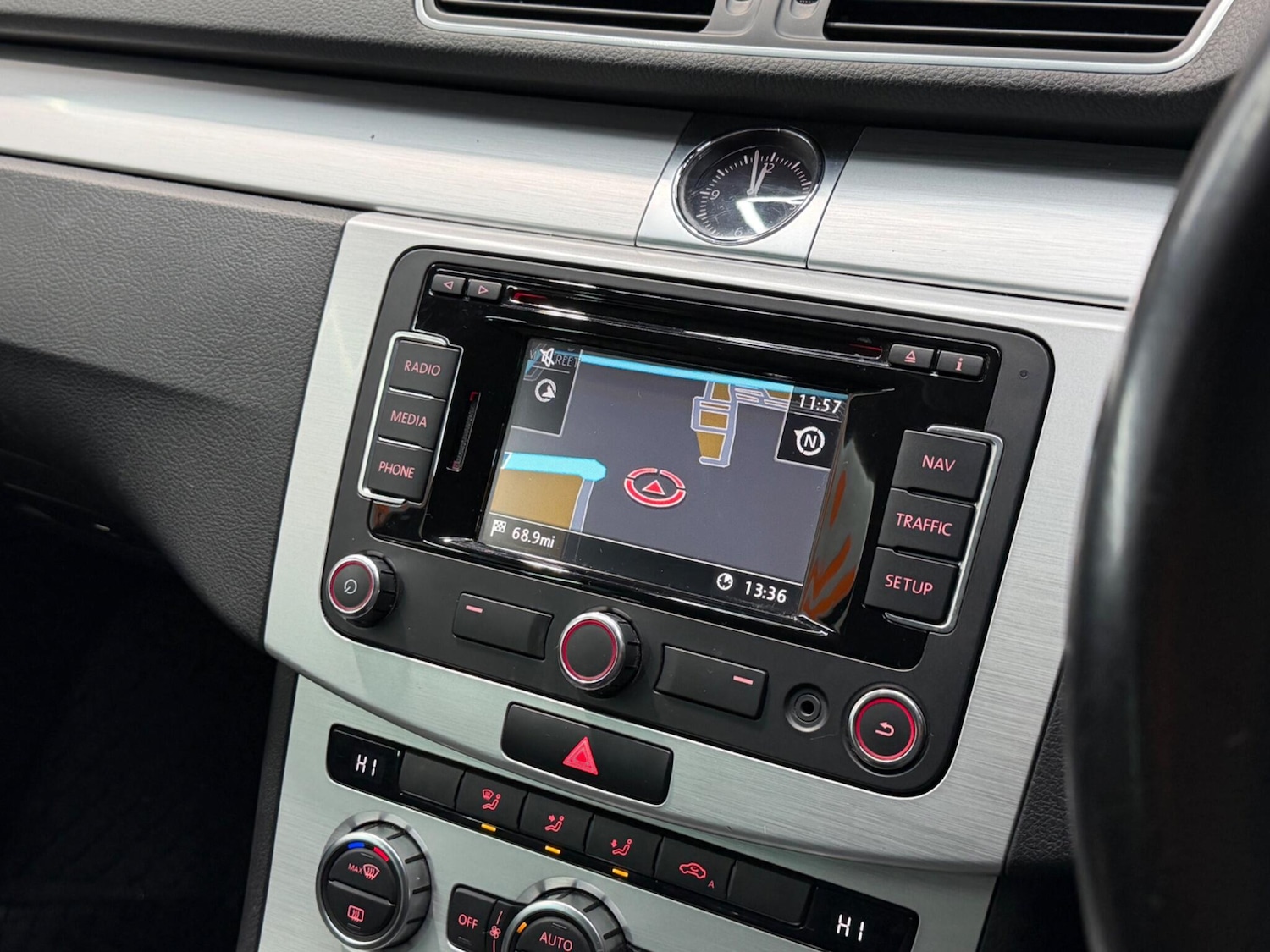 Used Volkswagen Passat 2013 for sale - 77400747: Photo 33