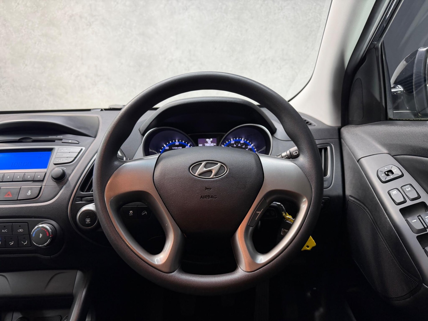 Used Hyundai Ix35 2015 for sale - 77853633: Photo 32