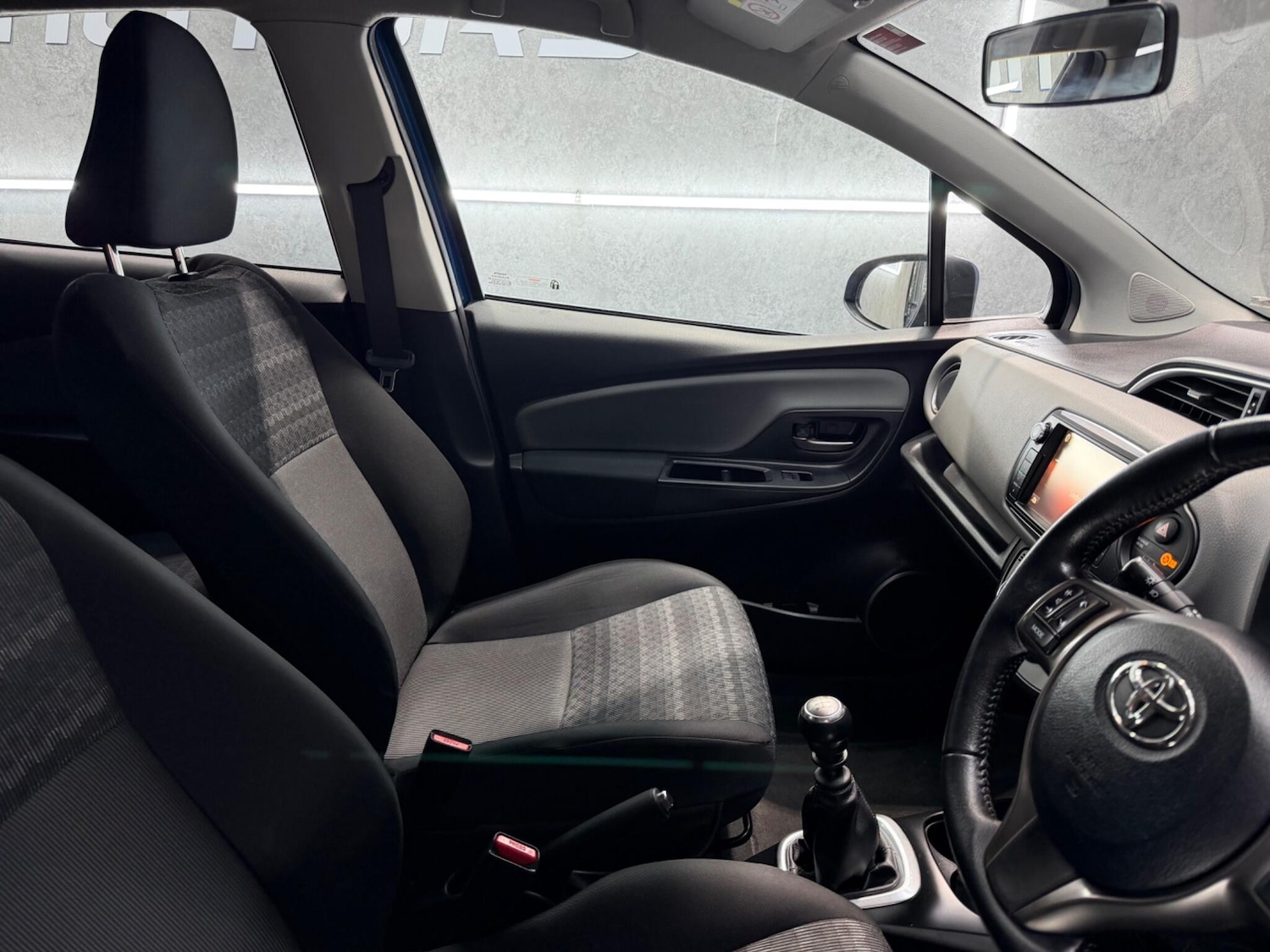 Used Toyota Yaris 2016 for sale - 77345269: Photo 17