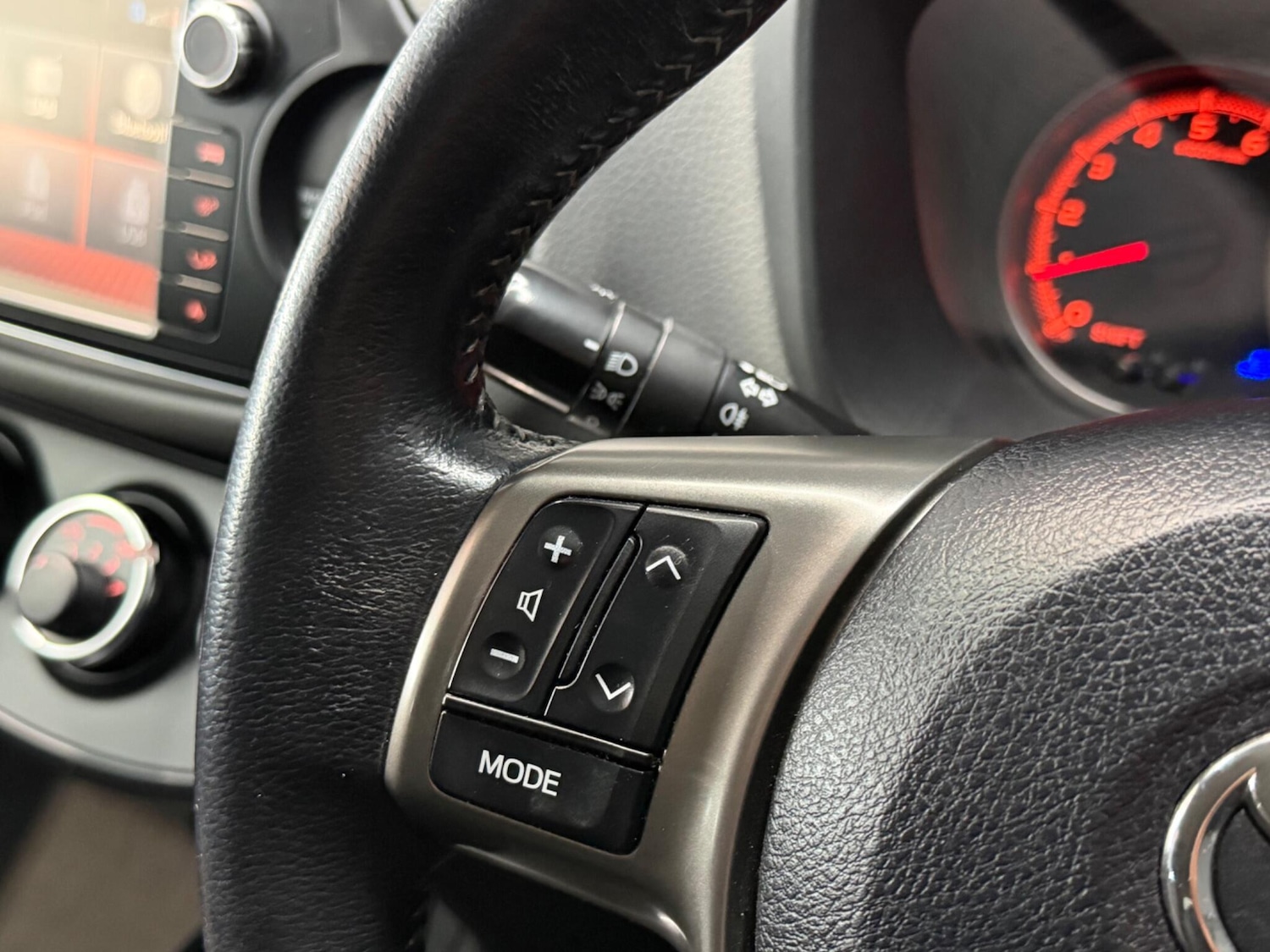 Used Toyota Yaris 2016 for sale - 77345269: Photo 34