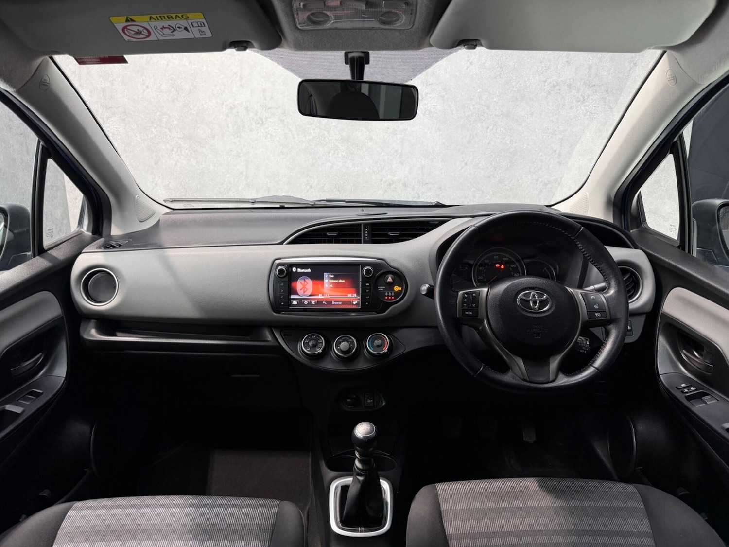 Used Toyota Yaris 2016 for sale - 77345269: Photo 38