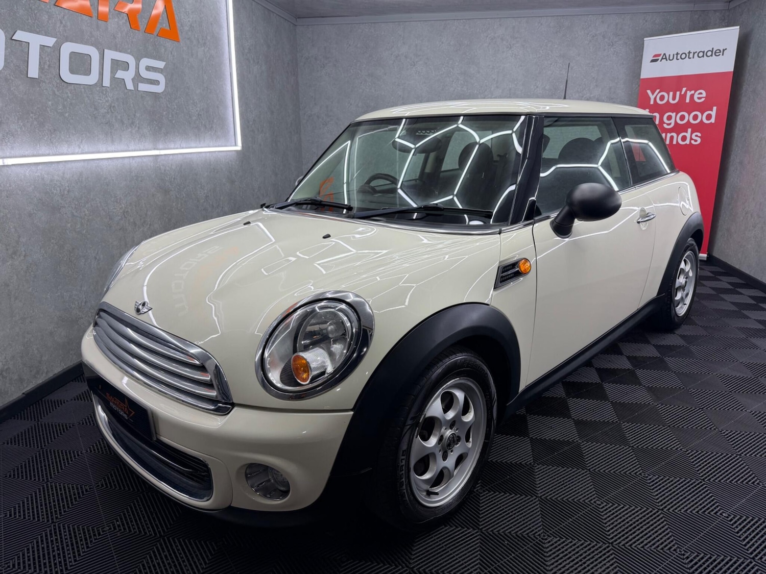 Used MINI Hatch 2011 for sale - 78101040: Photo 10