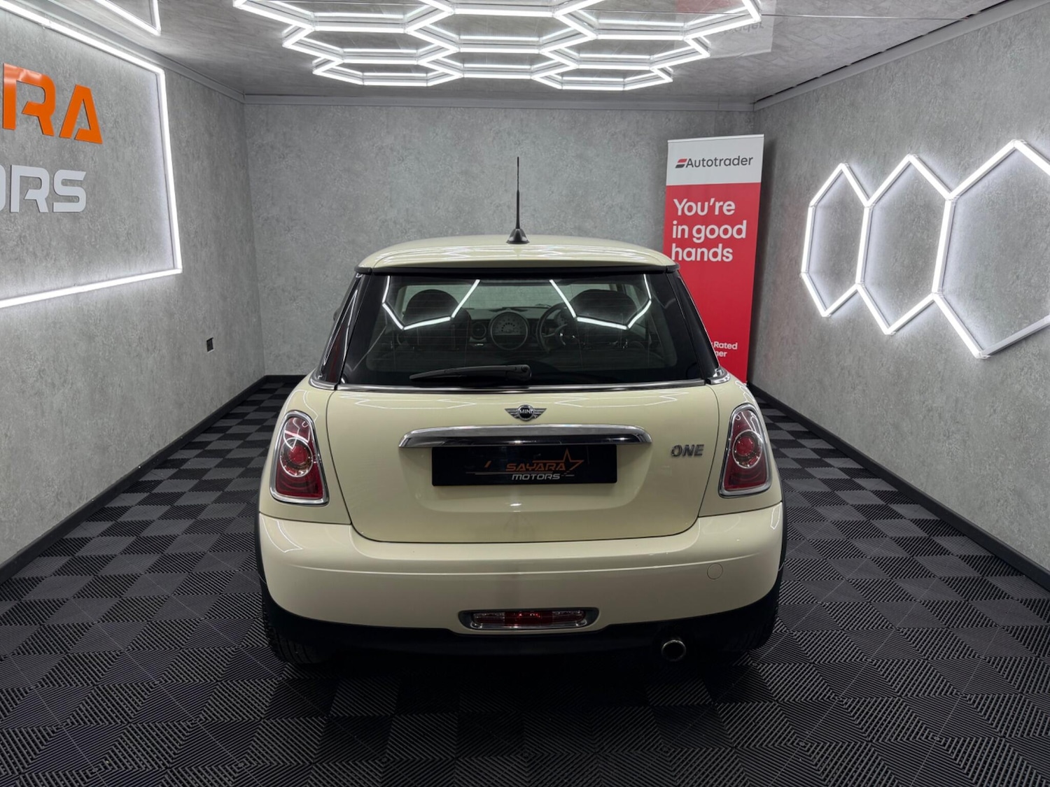 Used MINI Hatch 2011 for sale - 78101040: Photo 11