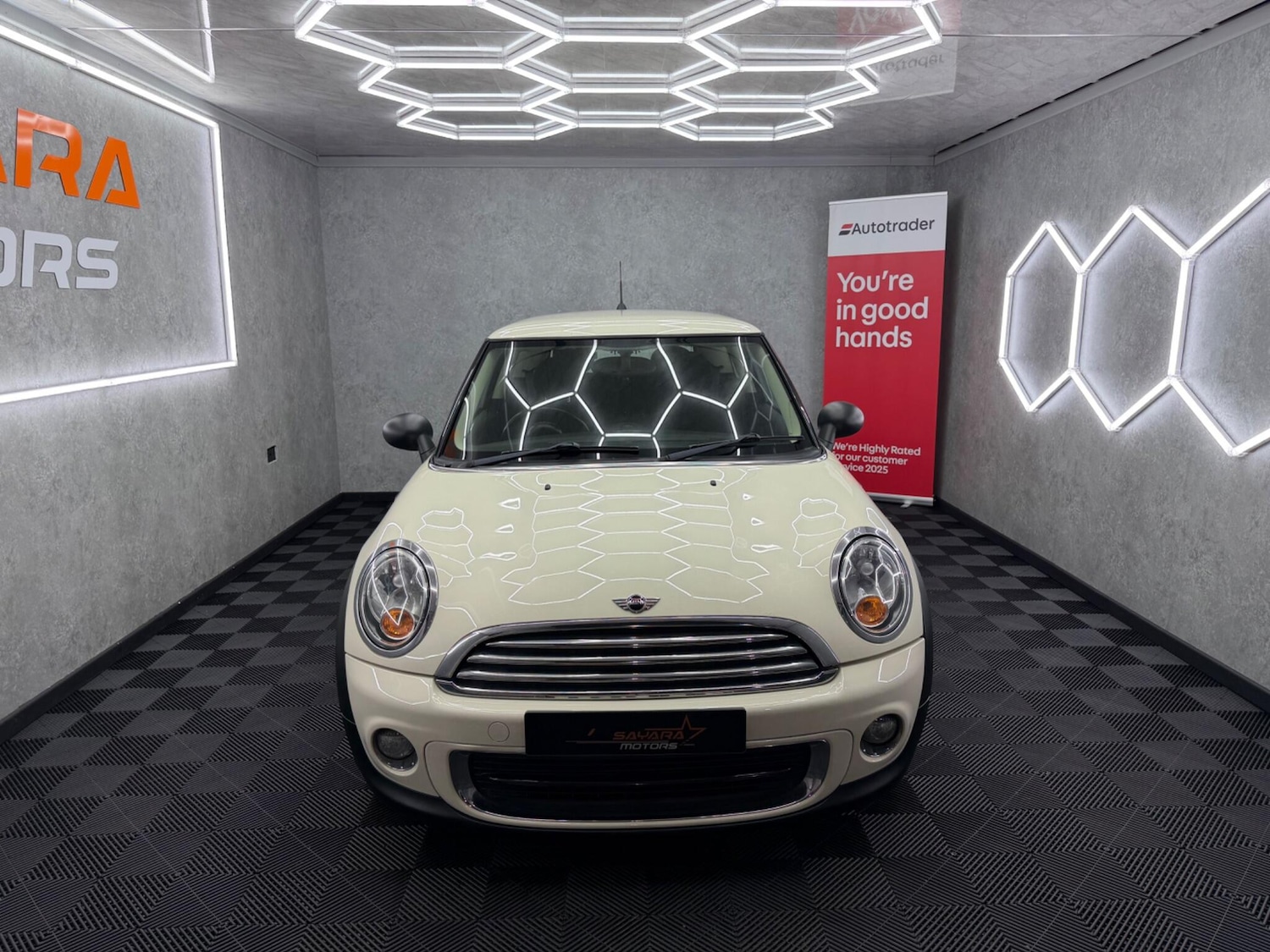 Used MINI Hatch 2011 for sale - 78101040: Photo 3