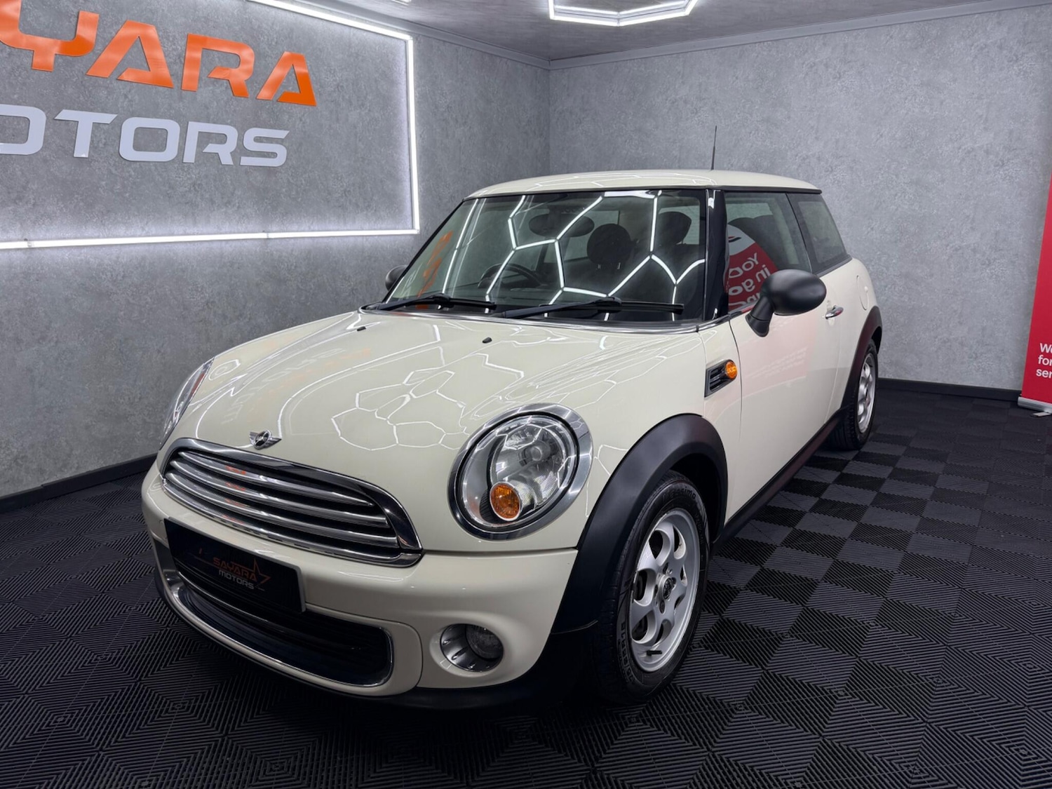 Used MINI Hatch 2011 for sale - 78101040: Photo 4