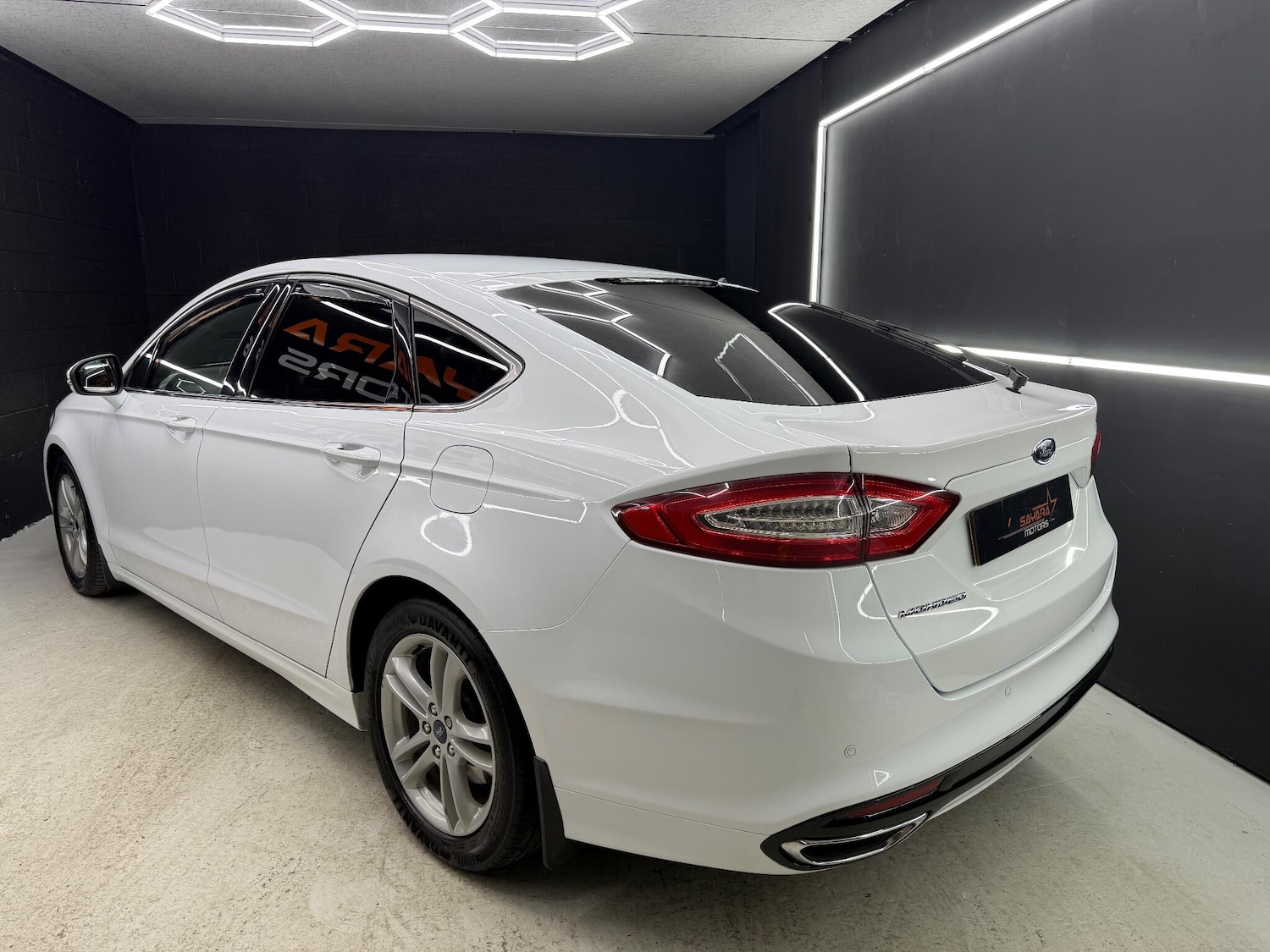 Used Ford Mondeo 2015 for sale - 77143230: Photo 15