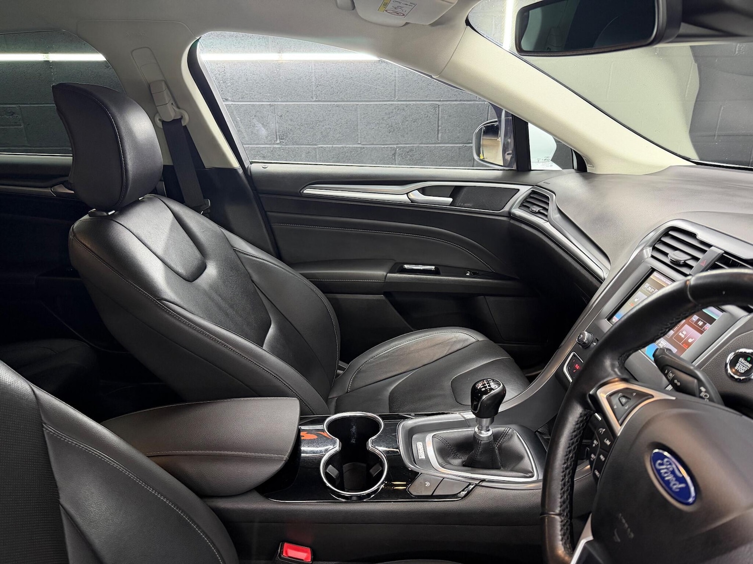 Used Ford Mondeo 2015 for sale - 77143230: Photo 20