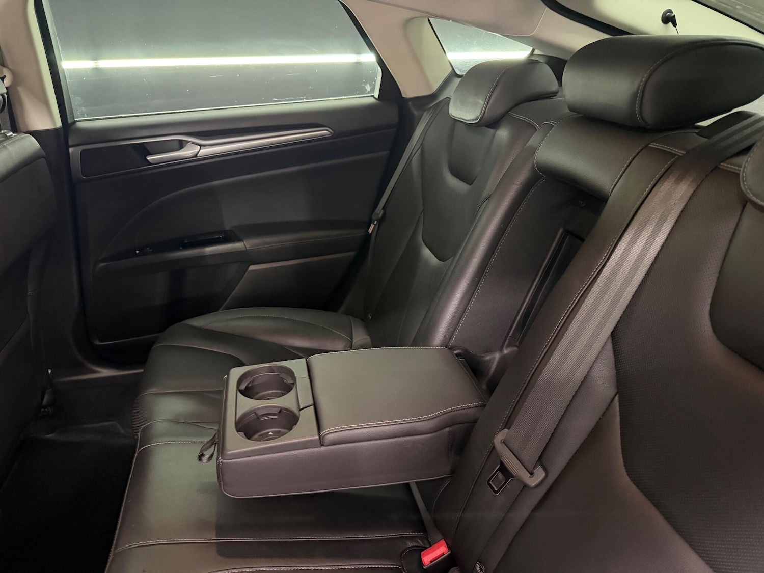 Used Ford Mondeo 2015 for sale - 77143230: Photo 25