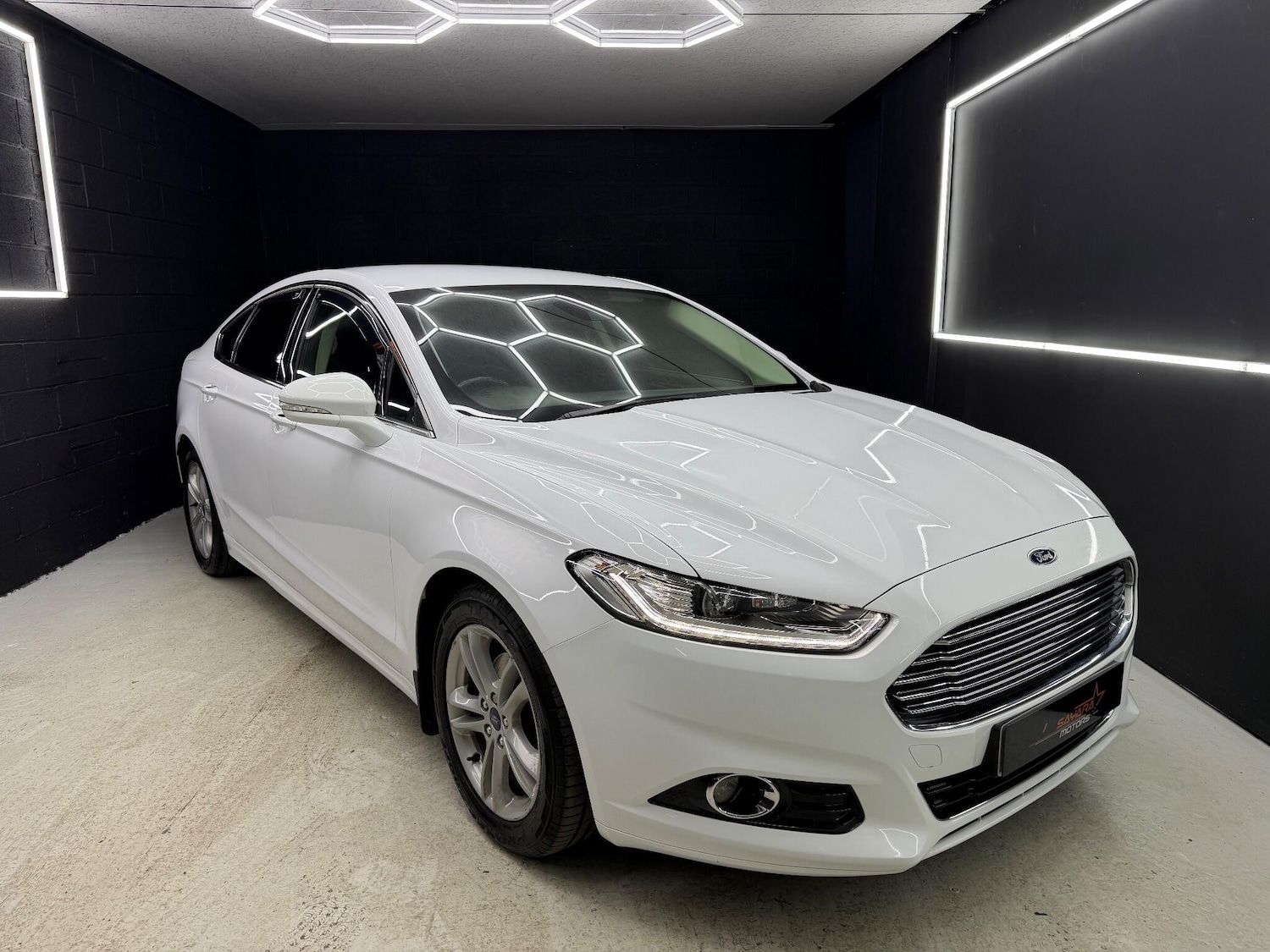 Used Ford Mondeo 2015 for sale - 77143230: Photo 8