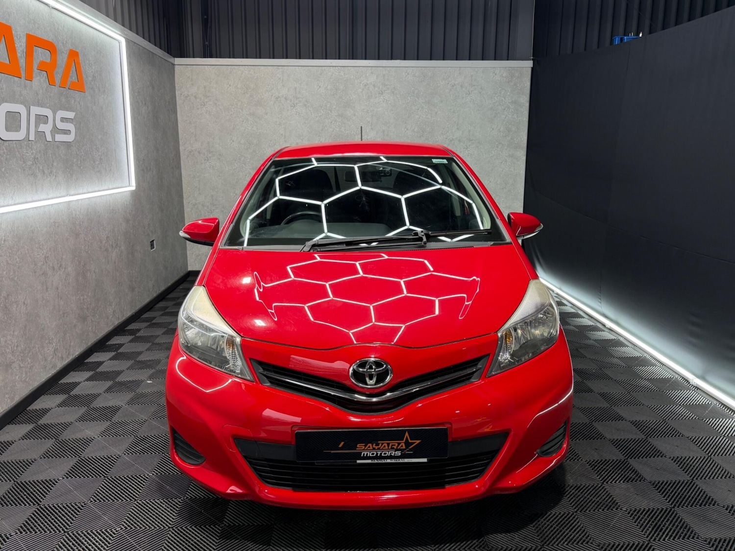 Used Toyota Yaris for sale - 77612107: Photo 3