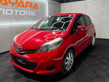 Used Toyota Yaris 2013 for sale - 77612107: Photo