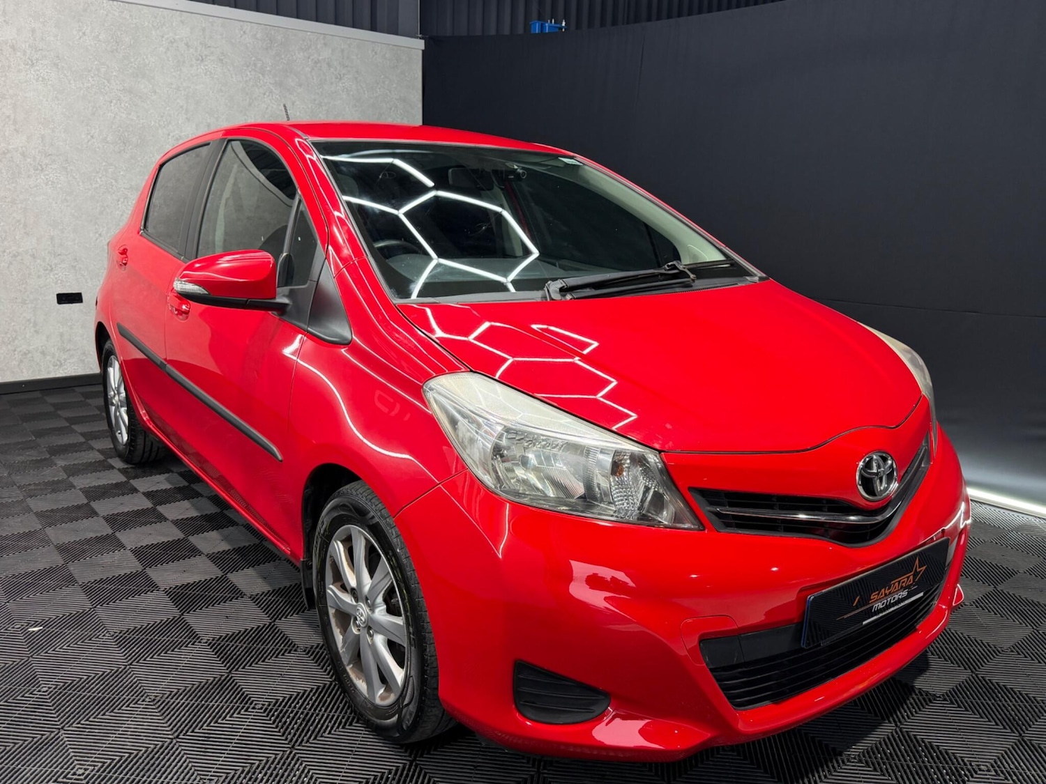 Used Toyota Yaris for sale - 77612107: Photo 6