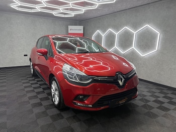 Used Renault Clio 2018 for sale - 79577421: Photo