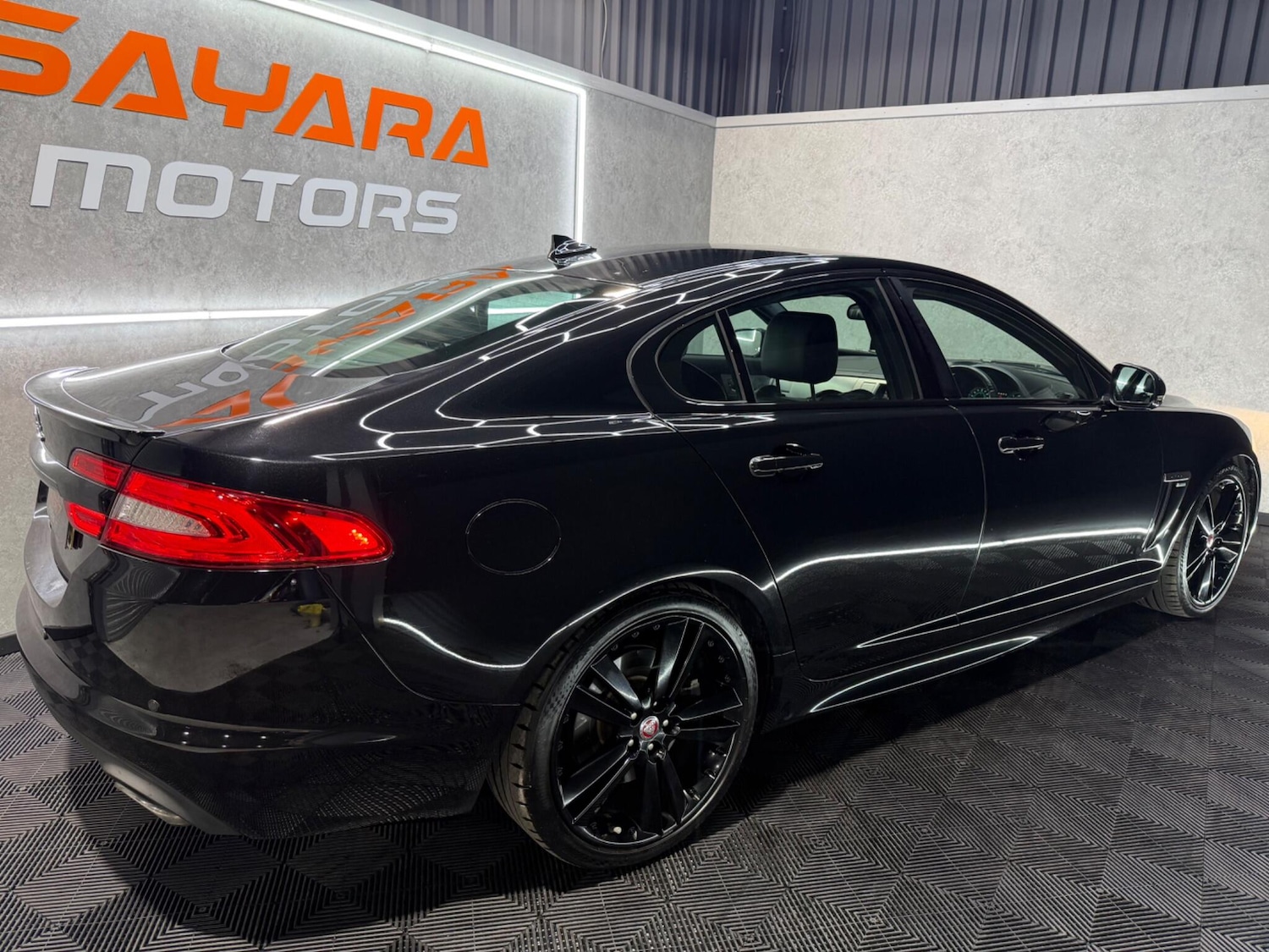 Used Jaguar XF 2015 for sale - 77441171: Photo 14