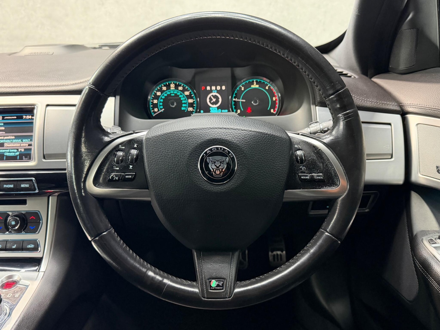 Used Jaguar XF 2015 for sale - 77441171: Photo 46