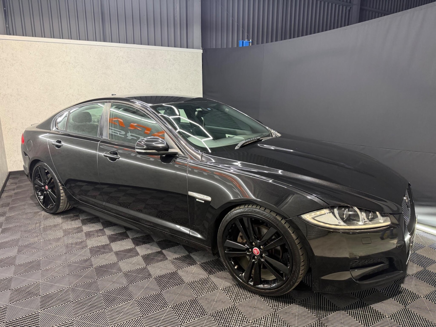 Used Jaguar XF 2015 for sale - 77441171: Photo 7