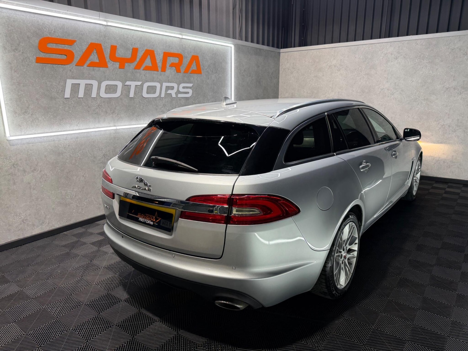 Used Jaguar XF 2014 for sale - 77331673: Photo 11