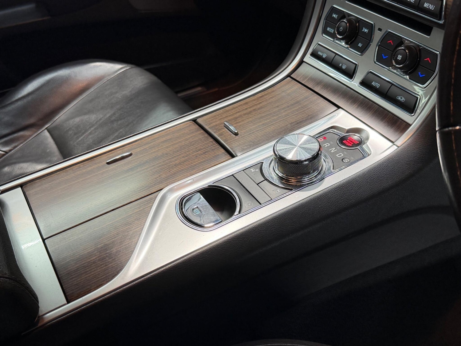 Used Jaguar XF 2014 for sale - 77331673: Photo 24