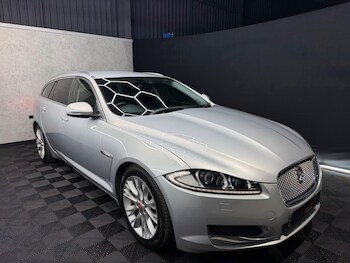 Used Jaguar XF 2014 for sale - 77331673: Photo